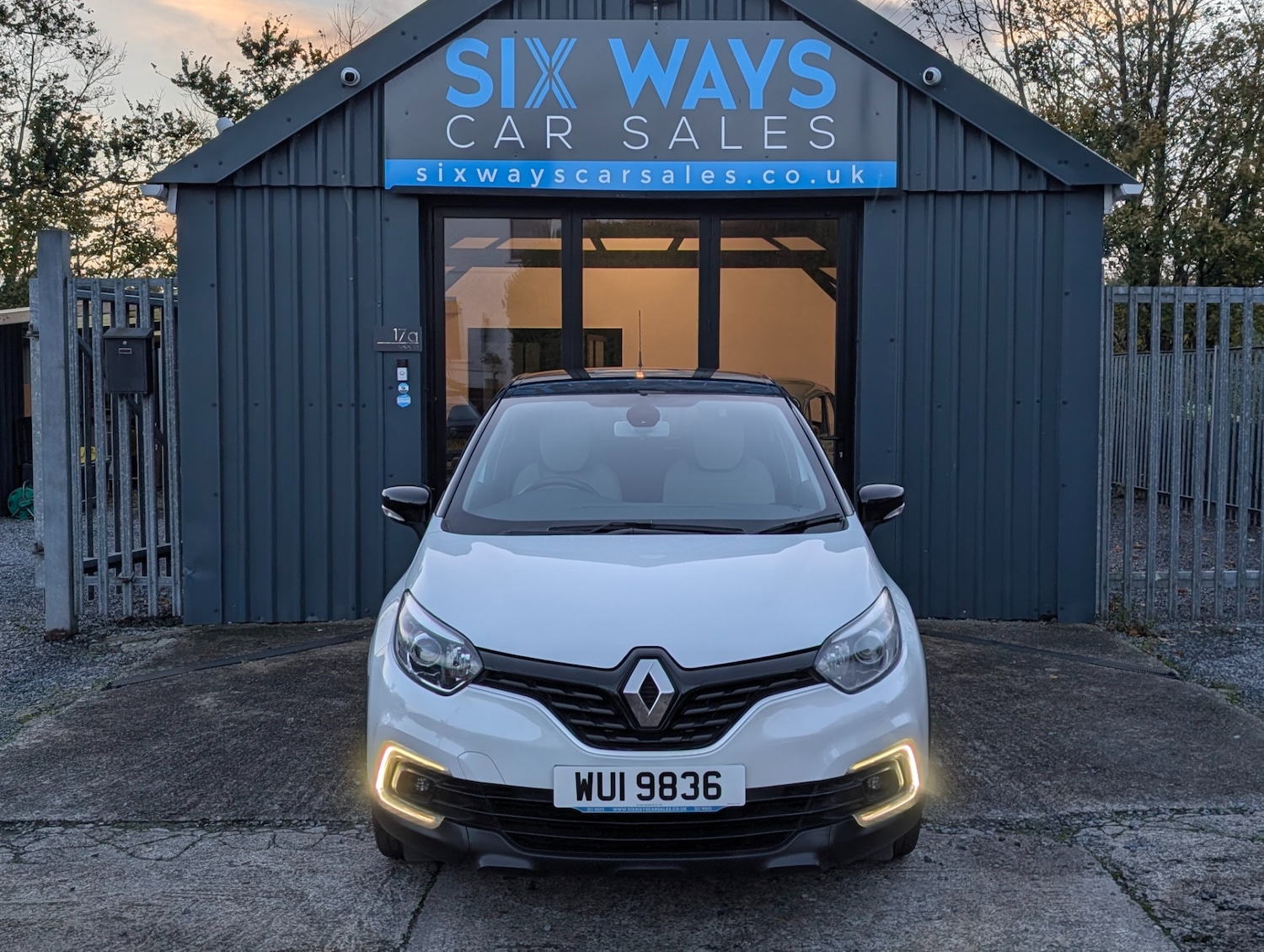 Used Renault Captur 2018 for sale - 76452463: Photo 7