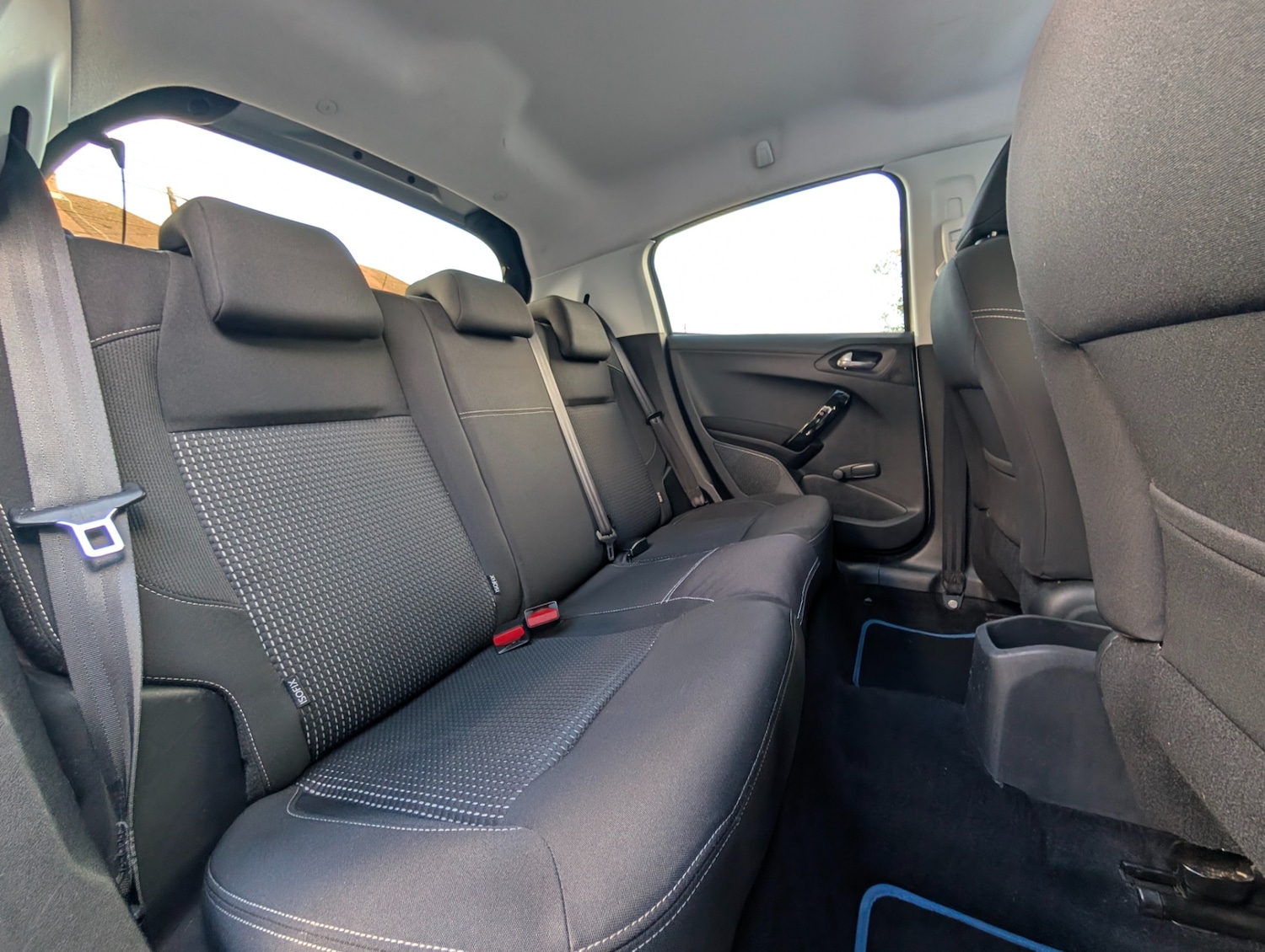 Used Peugeot 208 2016 for sale - 76613687: Photo 14