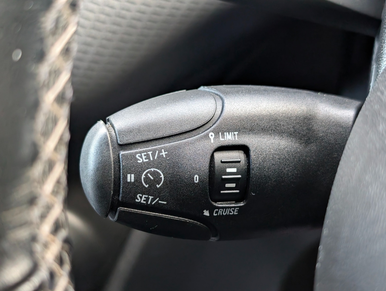 Used Peugeot 208 2016 for sale - 76613687: Photo 22