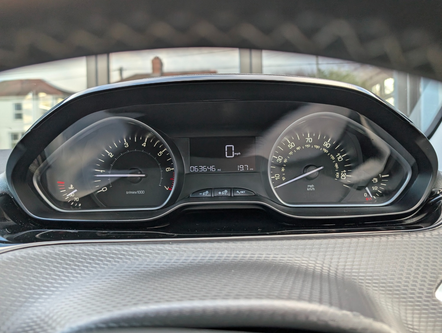 Used Peugeot 208 2016 for sale - 77365406: Photo 29