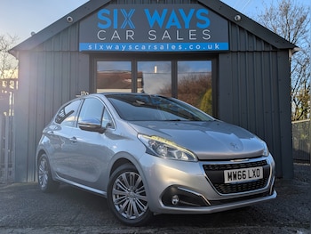 Used Peugeot 208 2016 for sale - 77365406: Photo