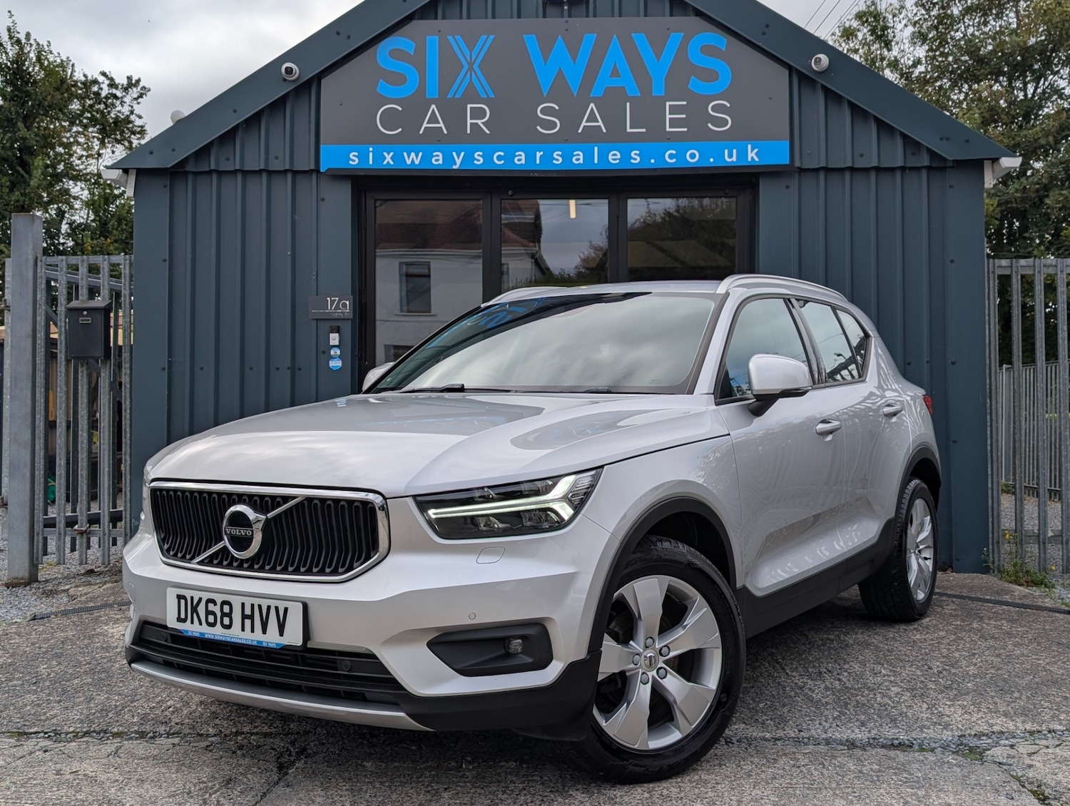 Used Volvo XC40 2018 for sale - 76207369: Photo 6