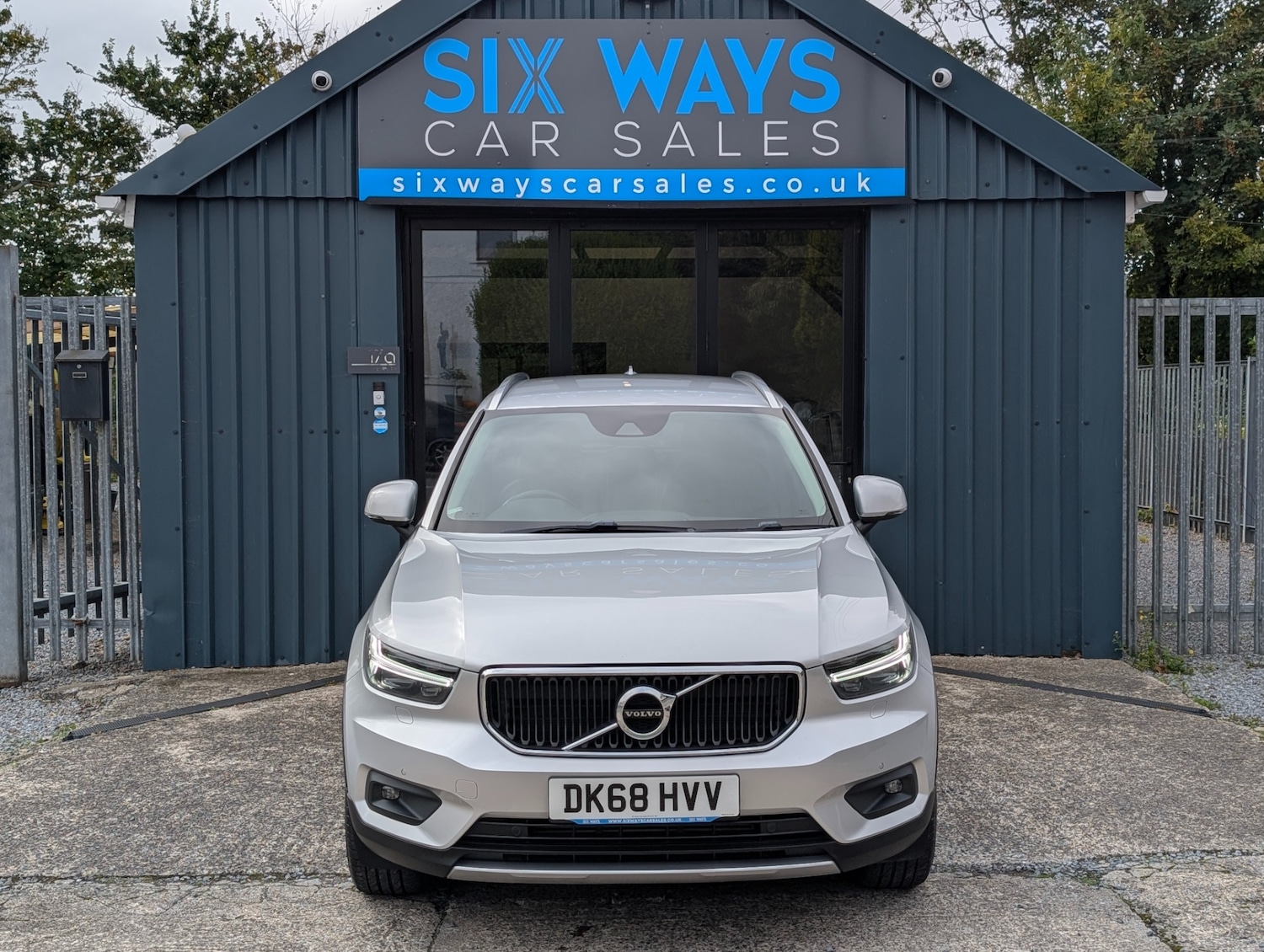 Used Volvo XC40 2018 for sale - 76207369: Photo 7