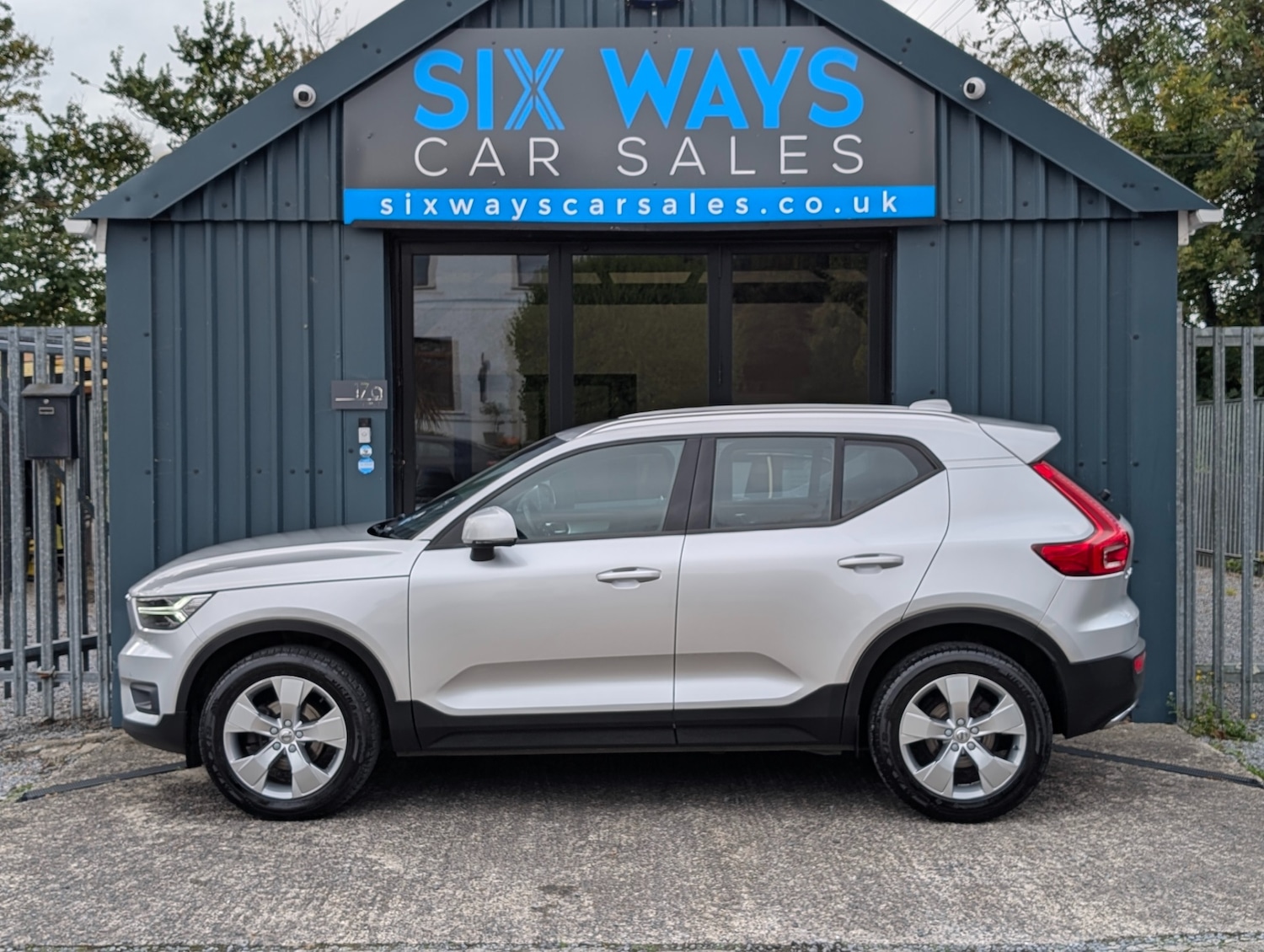 Used Volvo XC40 2018 for sale - 76207369: Photo 9