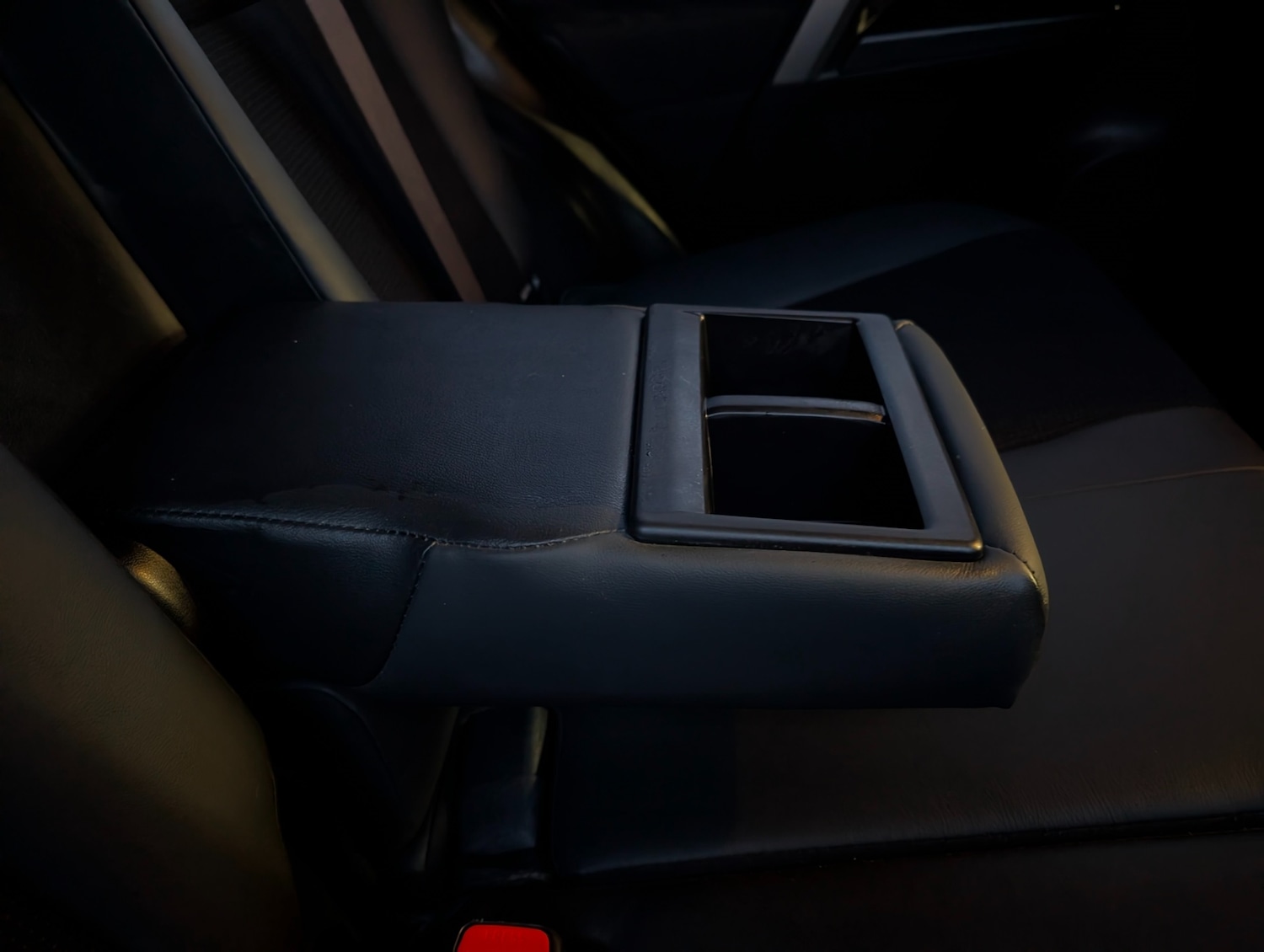 Used Toyota RAV4 2016 for sale - 76971160: Photo 18