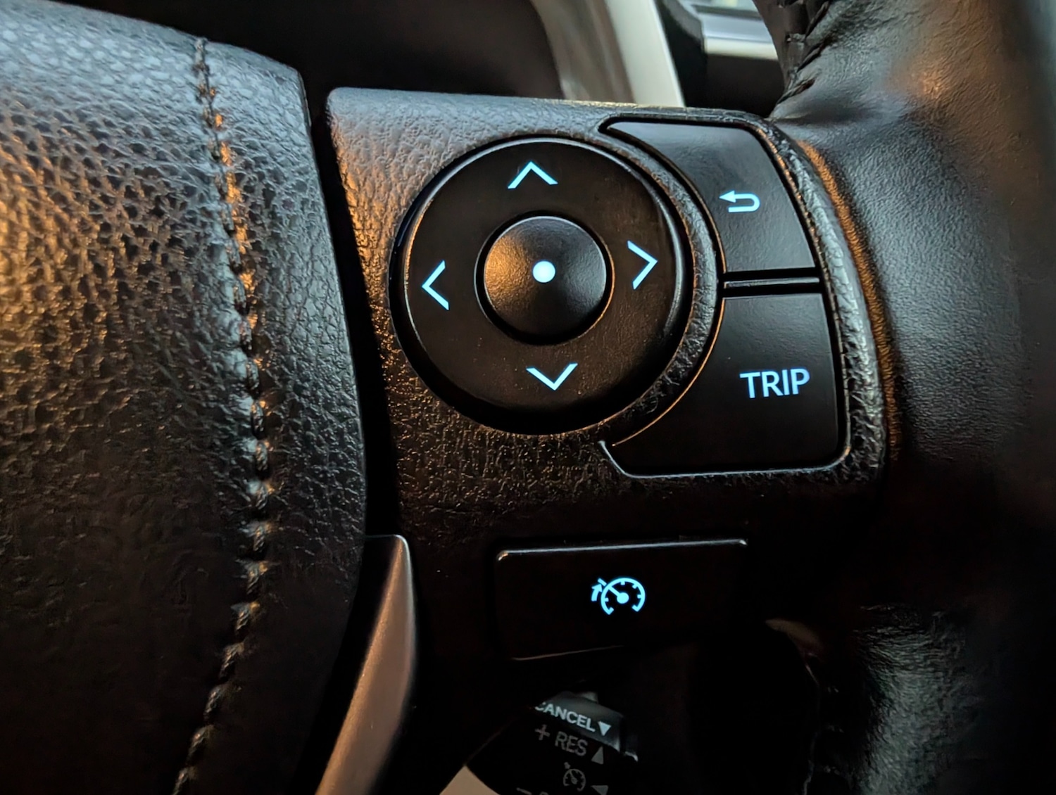 Used Toyota RAV4 2016 for sale - 76971160: Photo 28