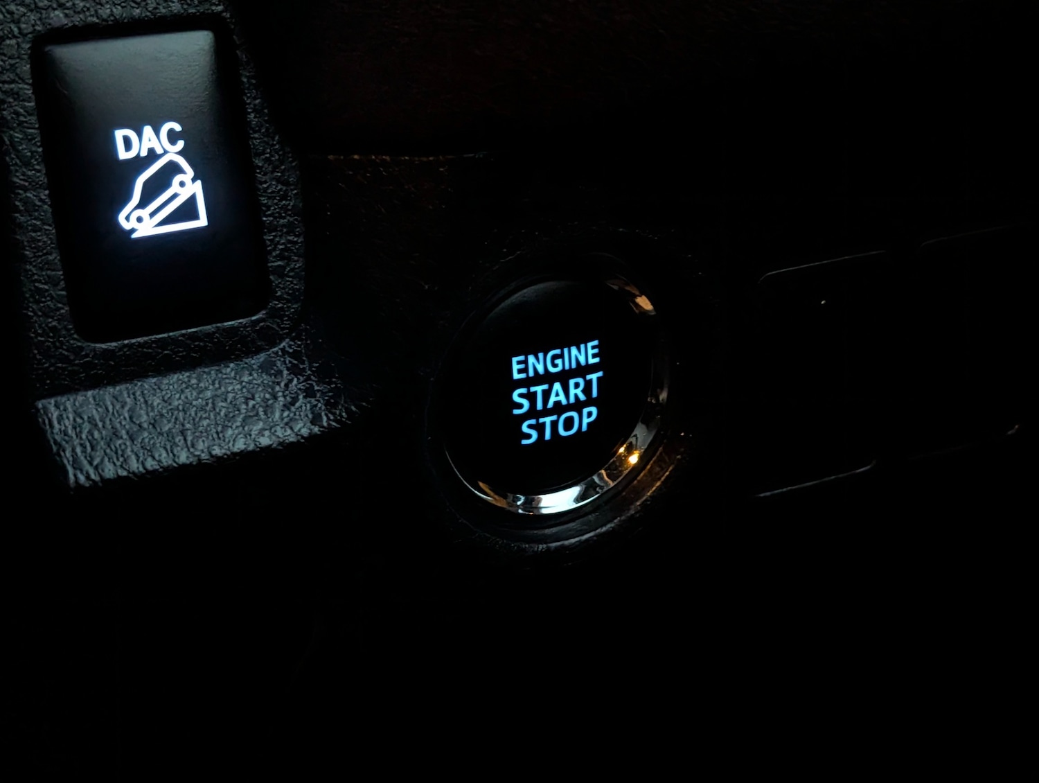 Used Toyota RAV4 2016 for sale - 76971160: Photo 30