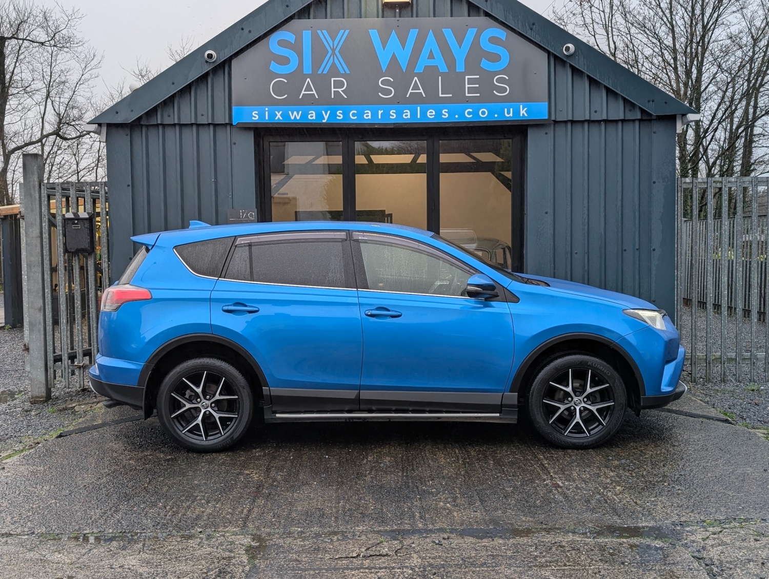 Used Toyota RAV4 2016 for sale - 76971160: Photo 8