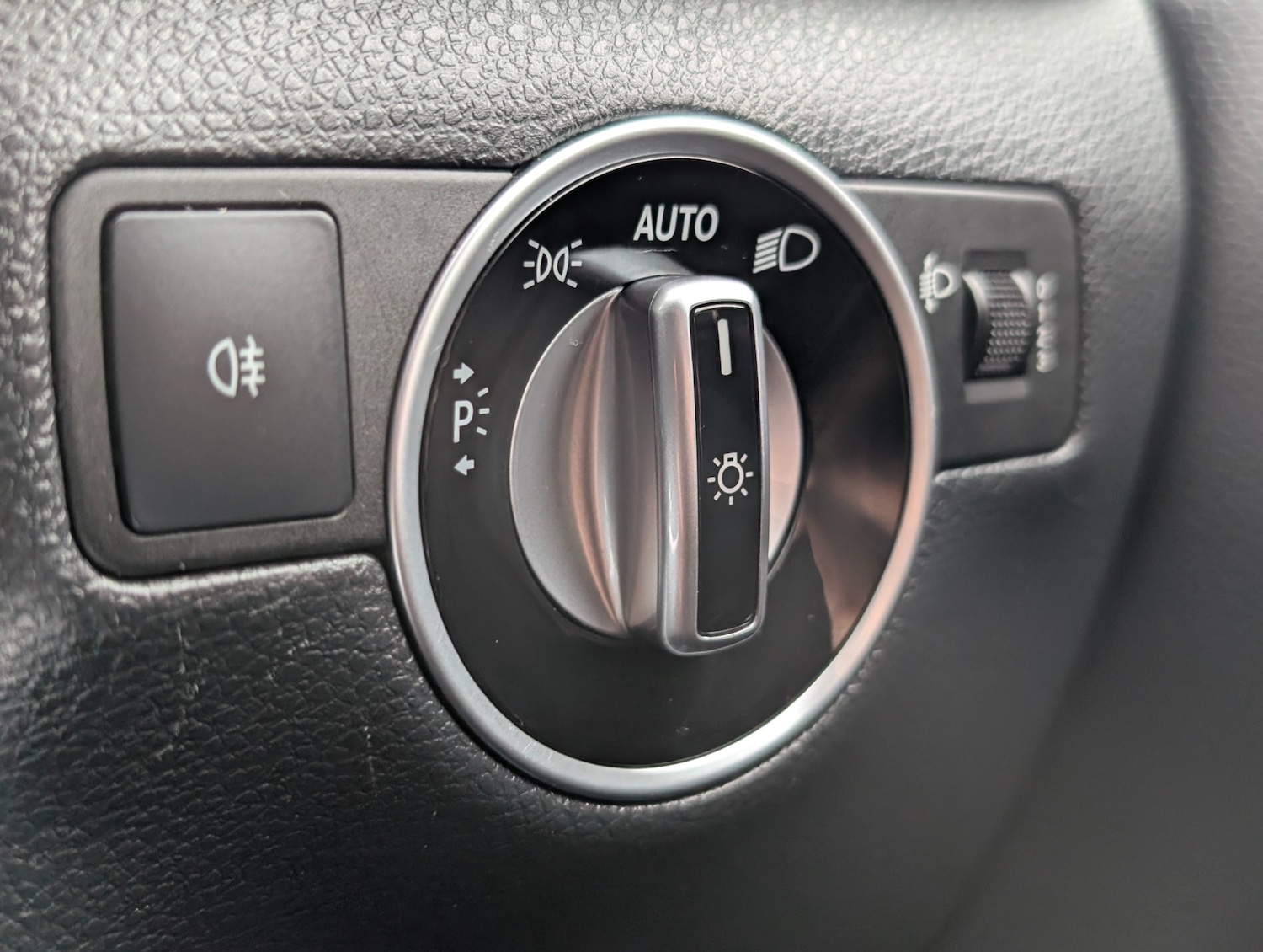 Used Mercedes-Benz B Class 2017 for sale - 76983980: Photo 29