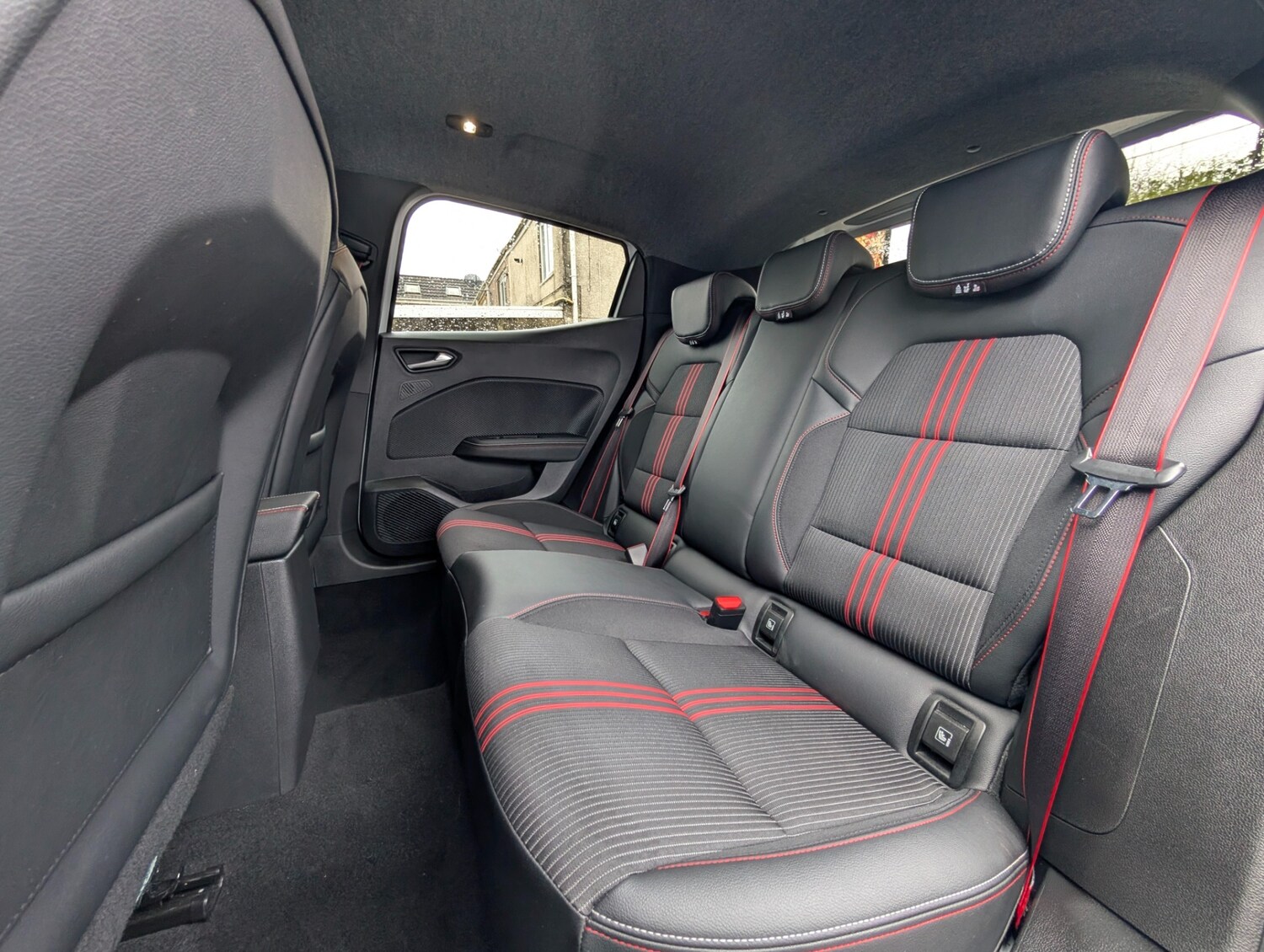 Used Renault Clio 2023 for sale - 77517152: Photo 12