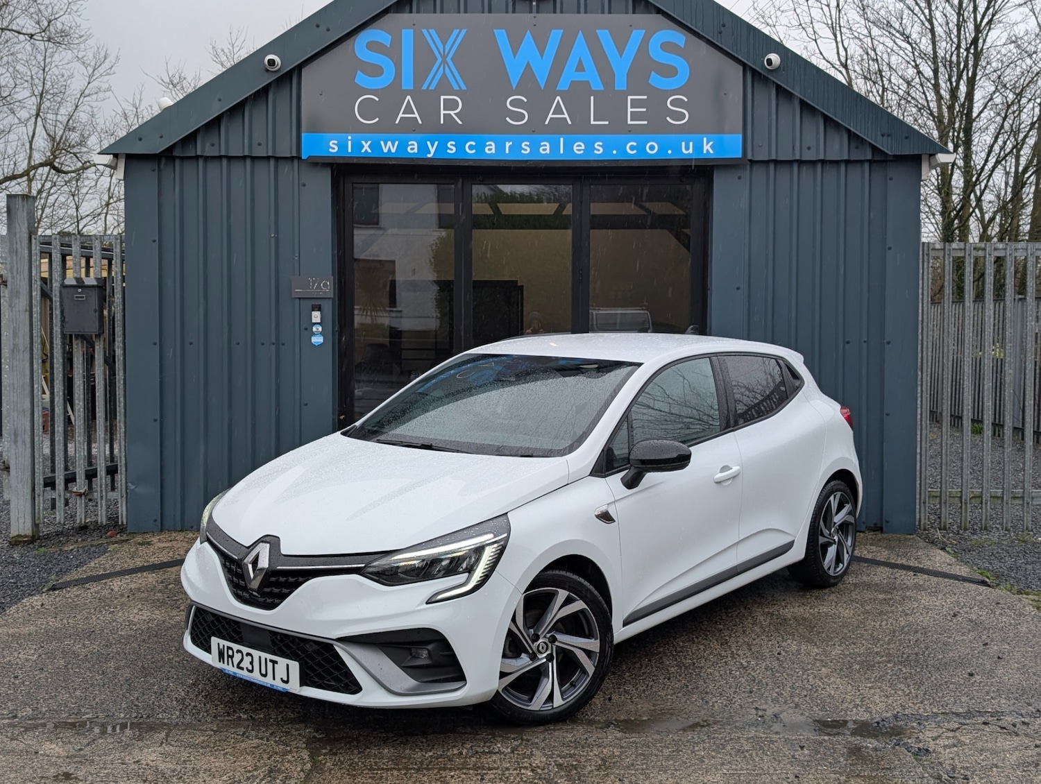 Used Renault Clio 2023 for sale - 77517152: Photo 5