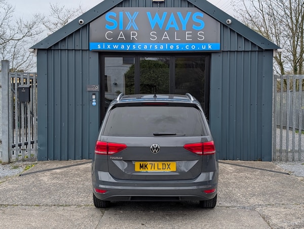 Used Volkswagen Touran 2021 for sale - 74191596: Photo 10