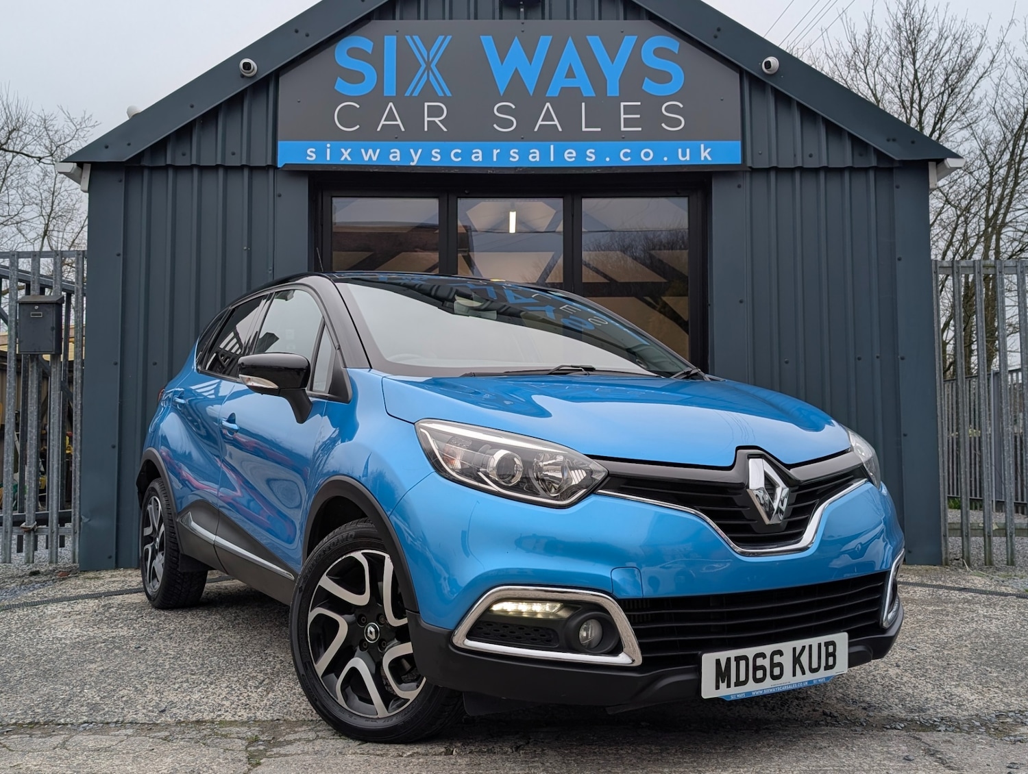 Used Renault Captur 2016 for sale - 77819118: Photo 3