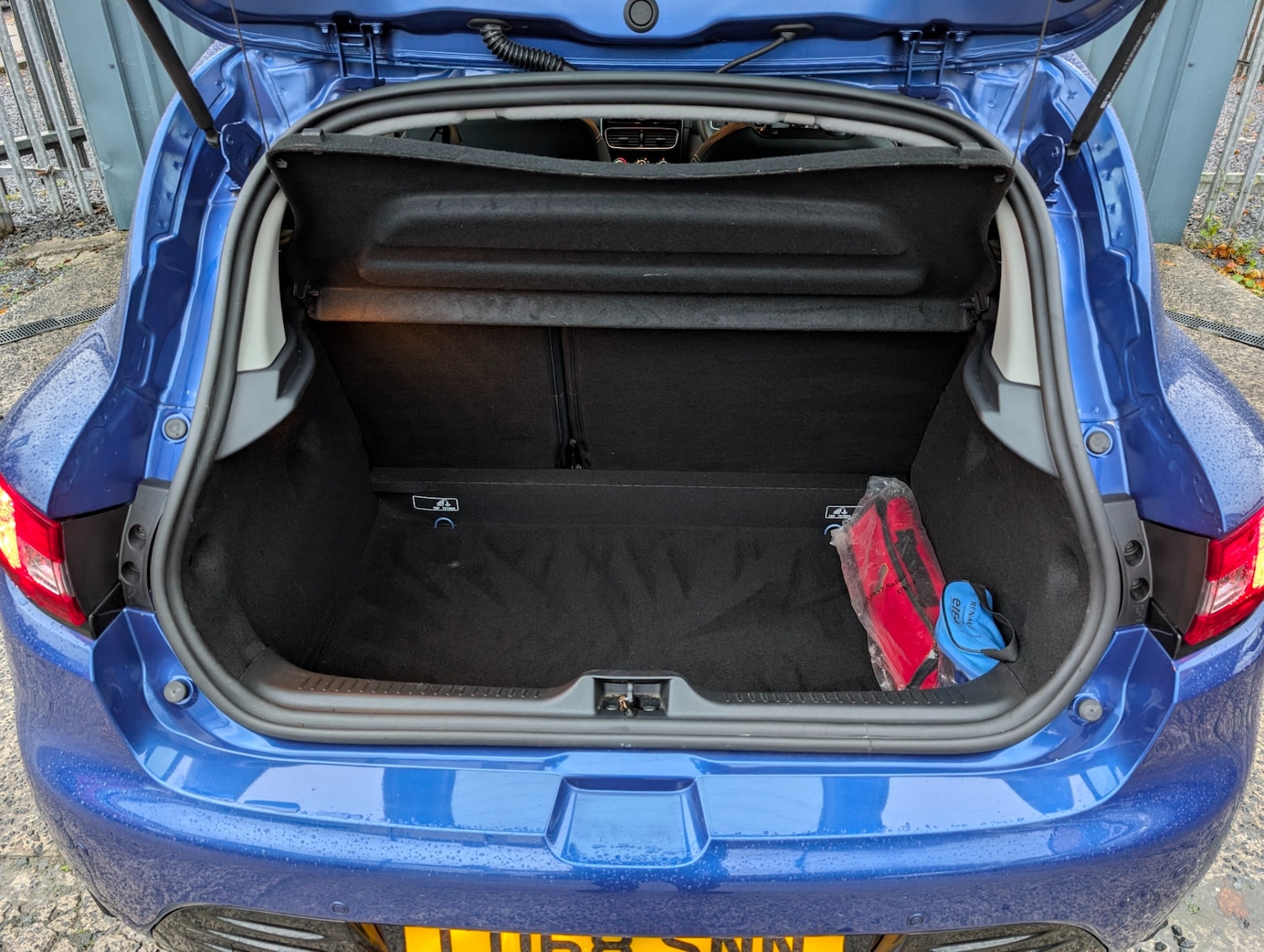 Used Renault Clio 2018 for sale - 76452616: Photo 12