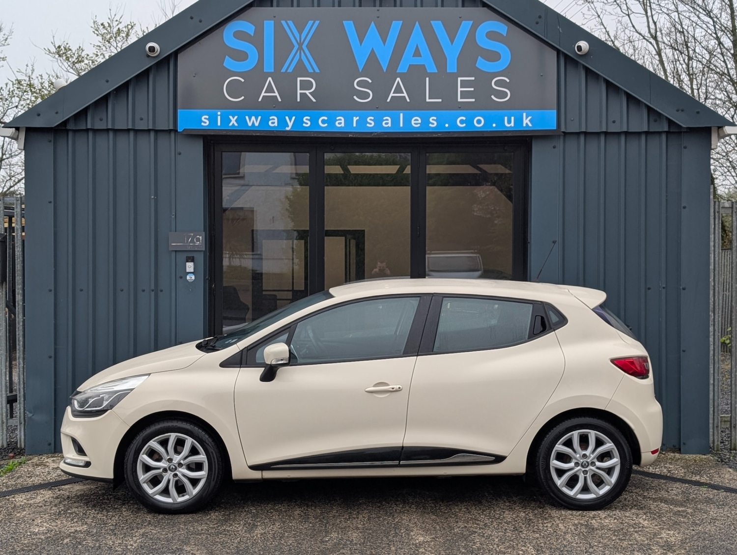 Used Renault Clio 2017 for sale - 78223330: Photo 10