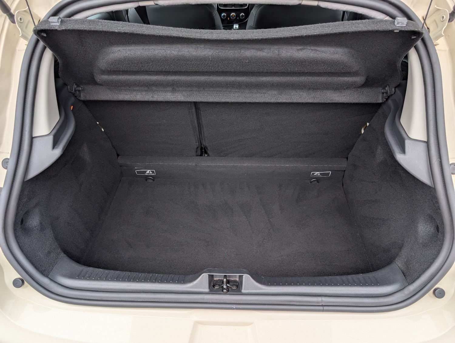 Used Renault Clio 2017 for sale - 78223330: Photo 14