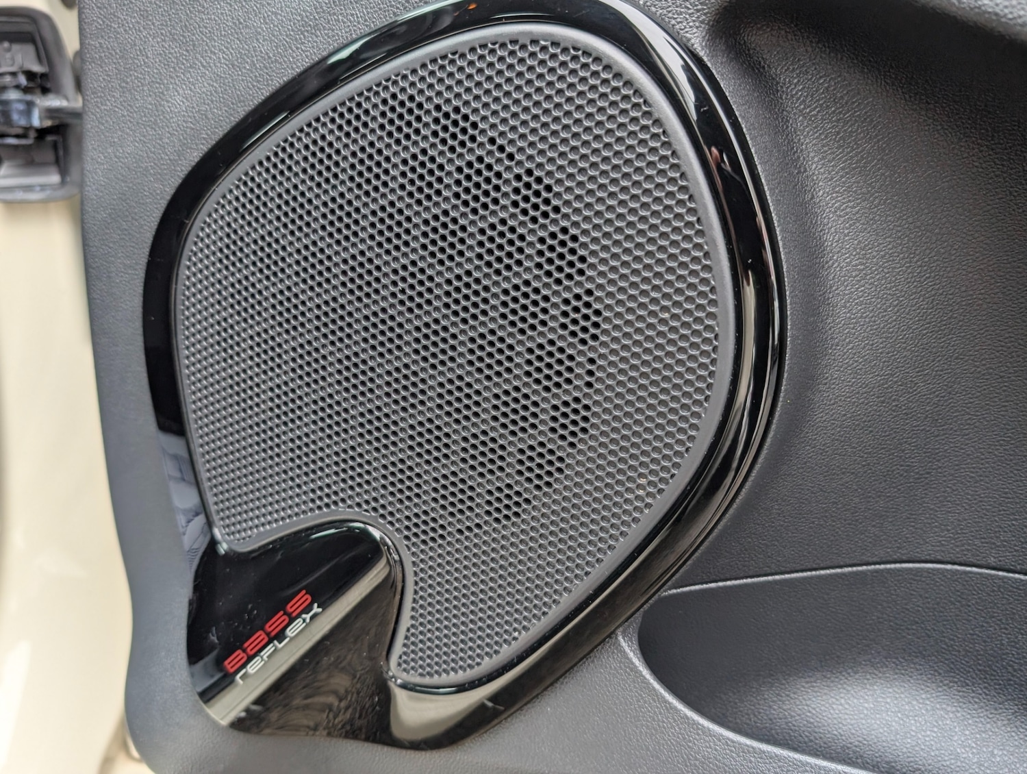 Used Renault Clio 2017 for sale - 78223330: Photo 16