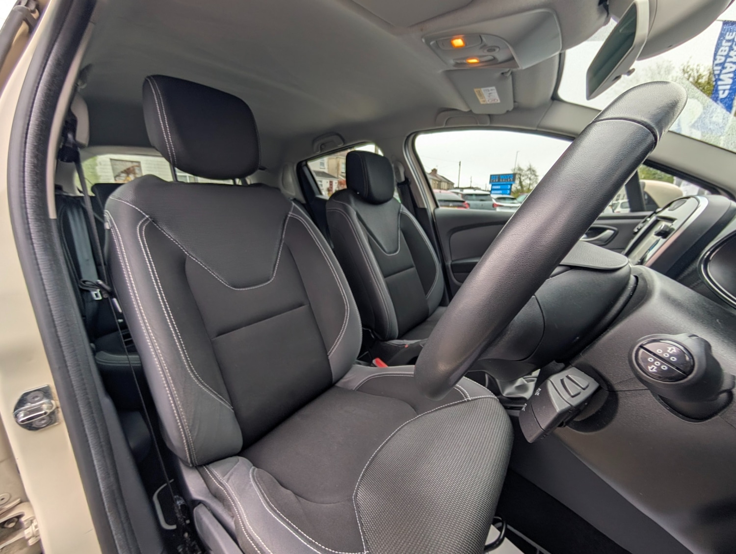 Used Renault Clio 2017 for sale - 78223330: Photo 17