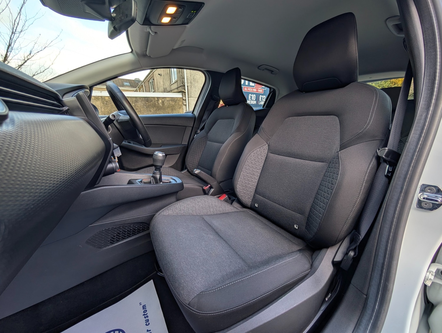 Used Renault Clio 2021 for sale - 77628852: Photo 12