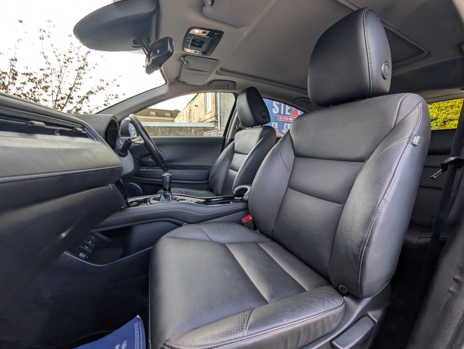 Used Honda HR-V 2018 for sale - 76126258: Photo 11