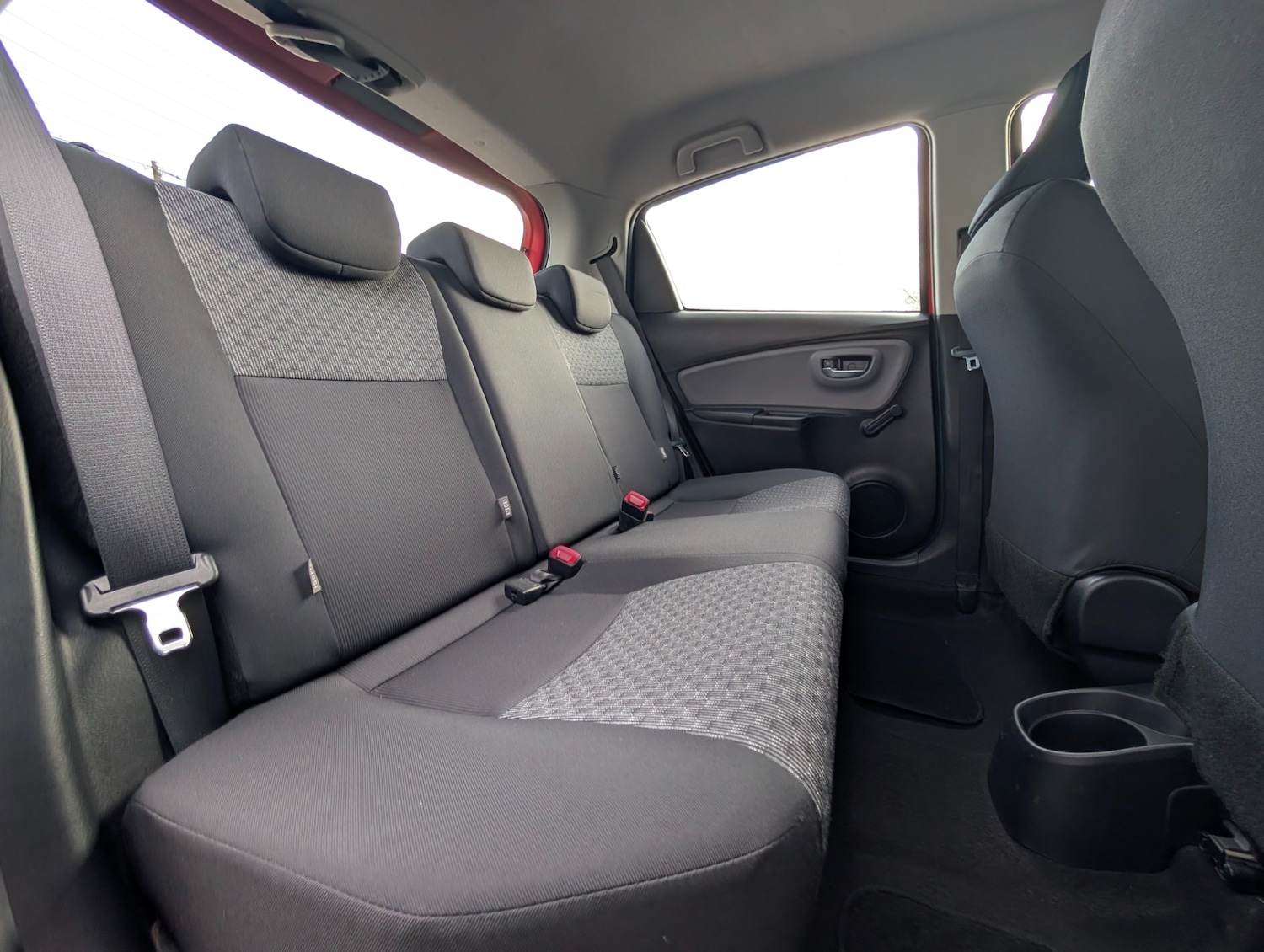 Used Toyota Yaris 2015 for sale - 77296869: Photo 17