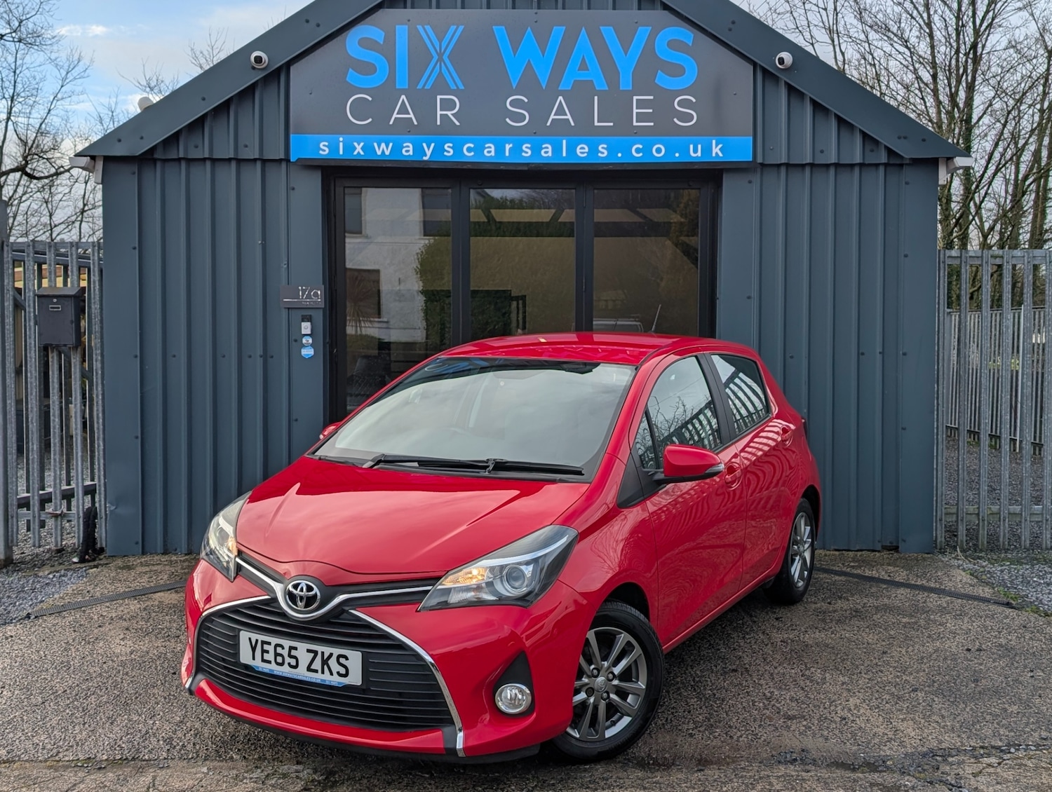 Used Toyota Yaris 2015 for sale - 77296869: Photo 5