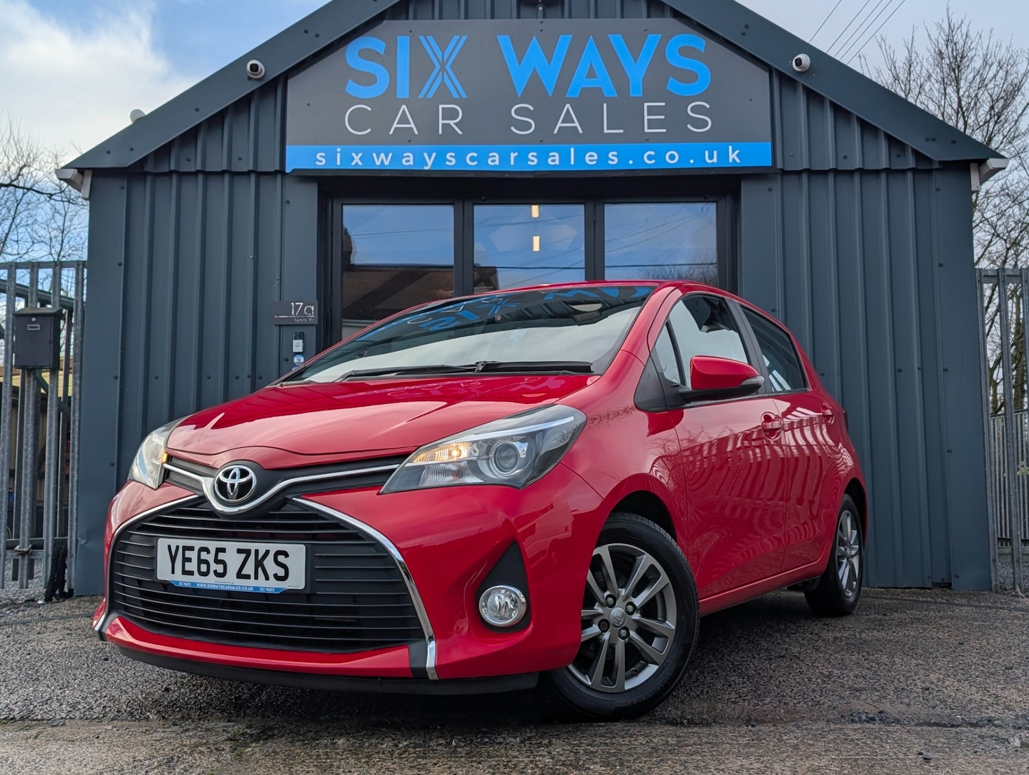 Used Toyota Yaris 2015 for sale - 77296869: Photo 6