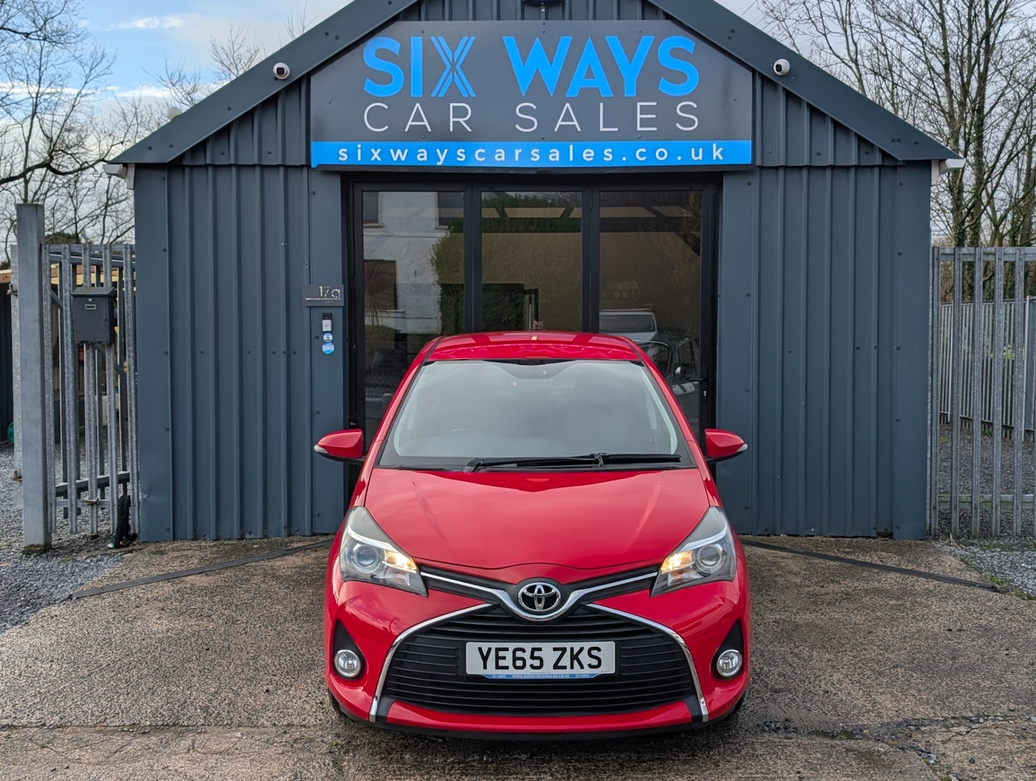 Used Toyota Yaris 2015 for sale - 77296869: Photo 7