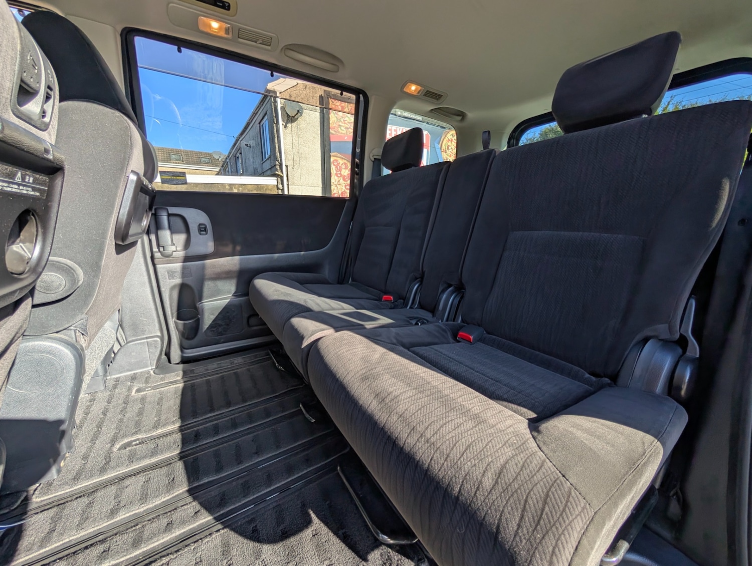 Used Nissan Serena 2024 for sale - 76064287: Photo 13
