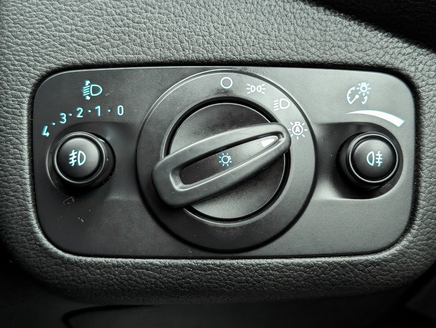 Used Ford Kuga 2018 for sale - 77113183: Photo 26