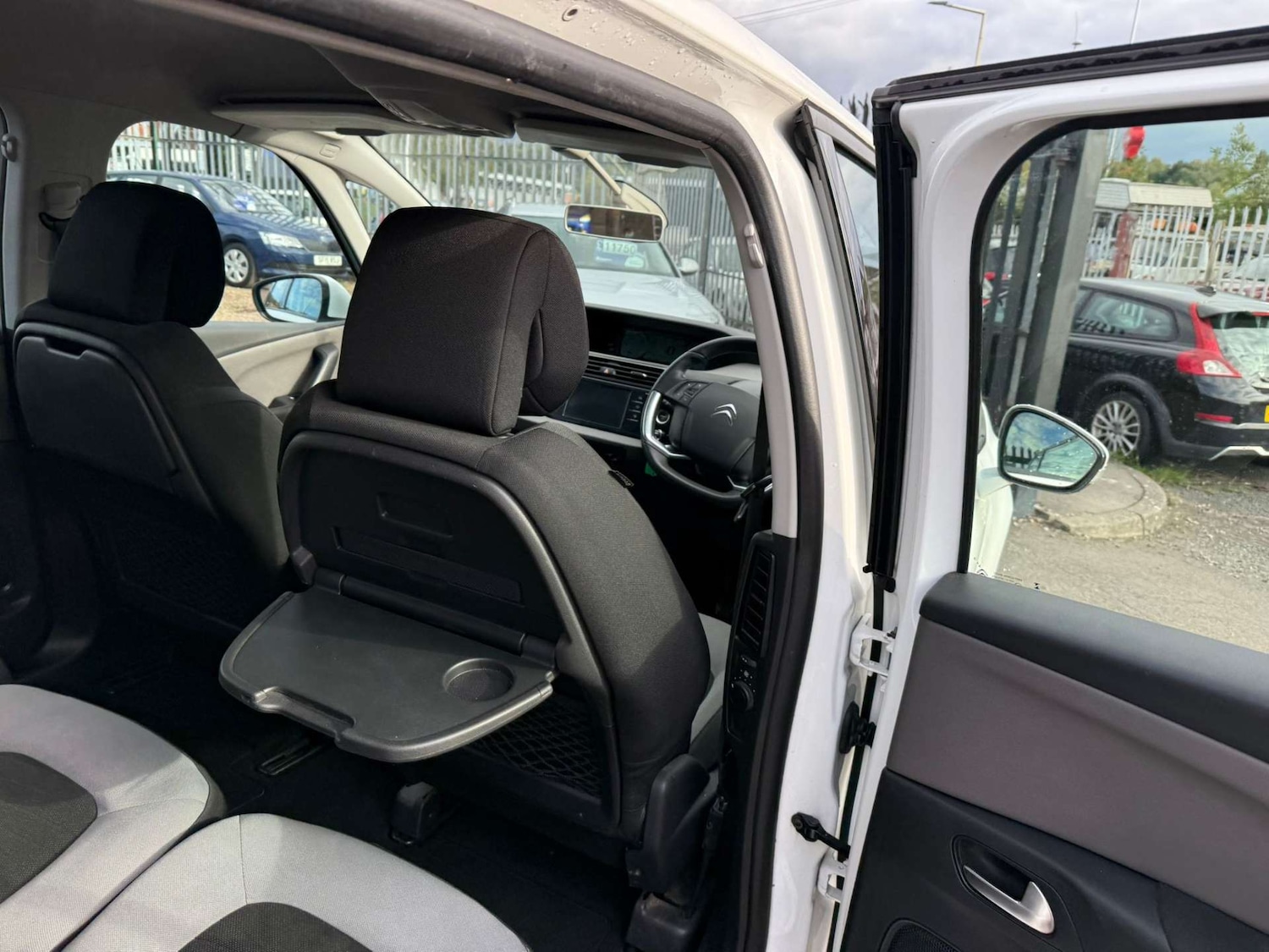 Used Citroen C4 Grand Picasso 2015 for sale - 76711676: Photo 26