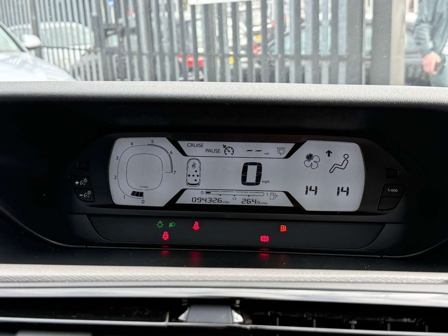 Used Citroen C4 Grand Picasso 2015 for sale - 76711676: Photo 32