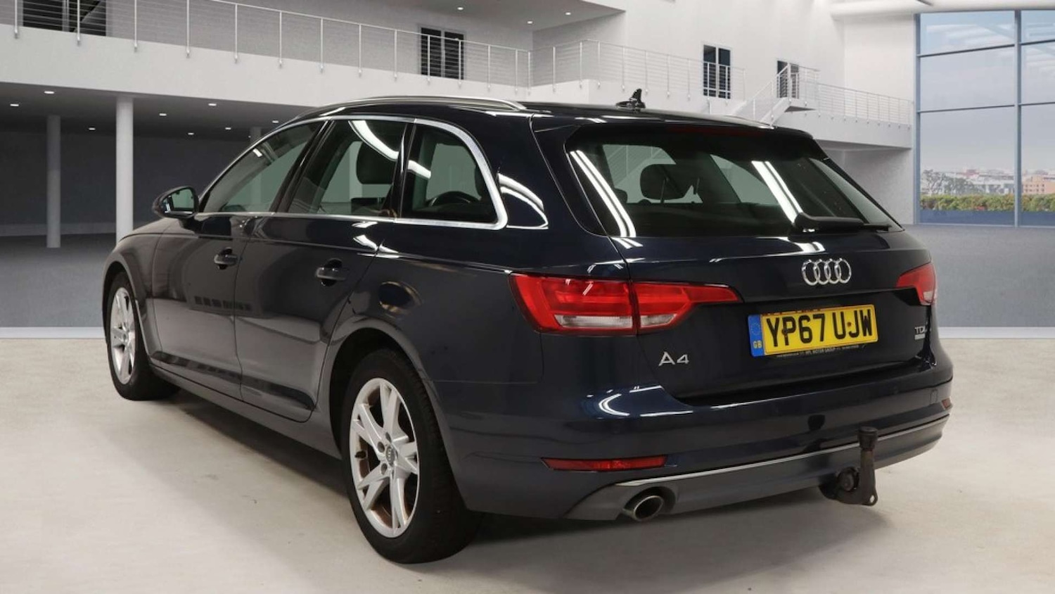 Used Audi A4 2017 for sale - 76959812: Photo 6