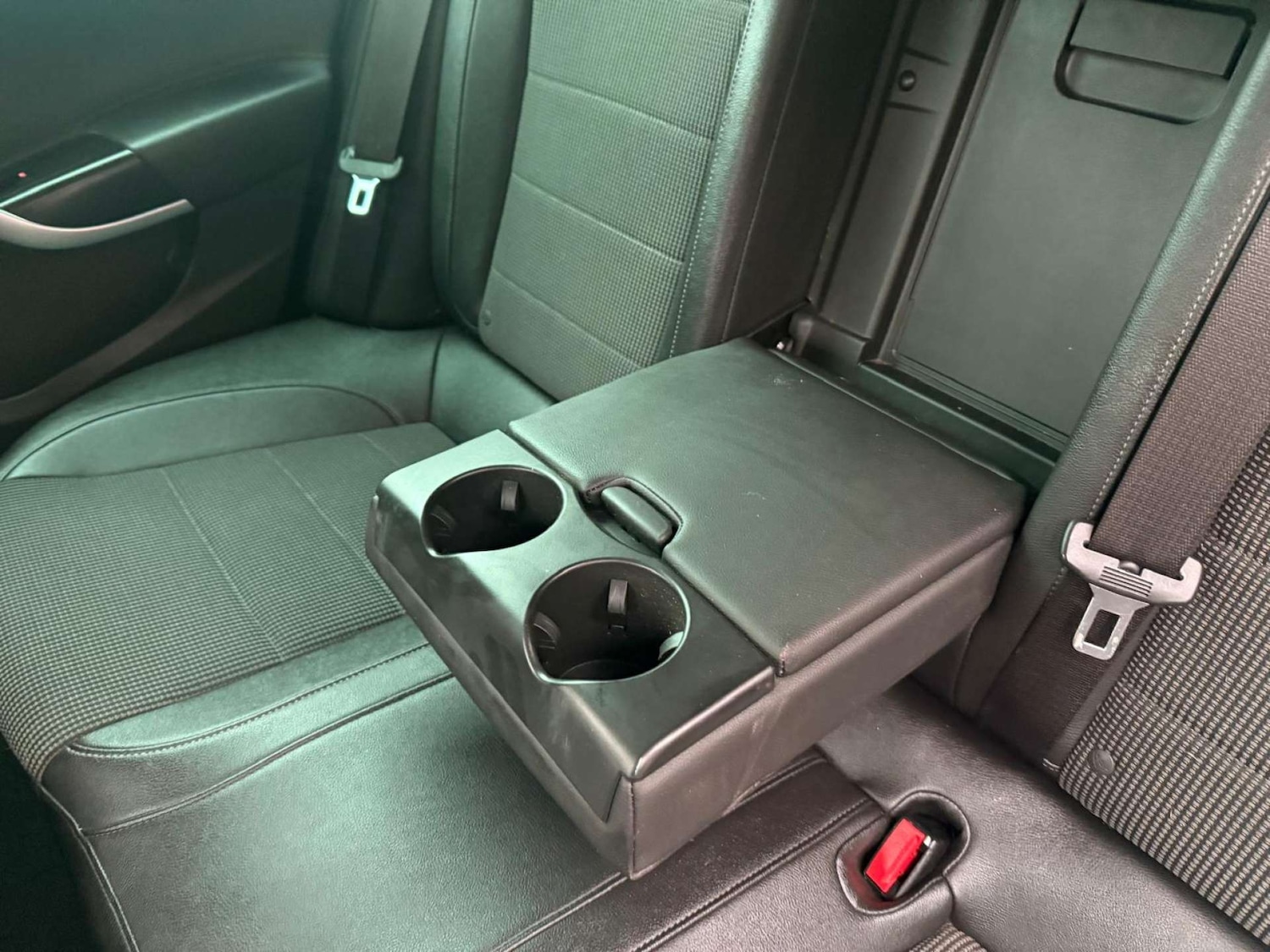 Used Vauxhall Insignia 2013 for sale - 76706737: Photo 28