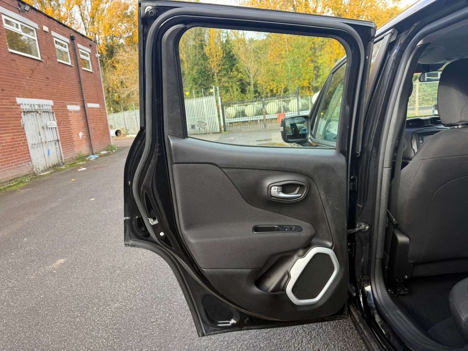 Used Jeep Renegade 2017 for sale - 76735826: Photo 21