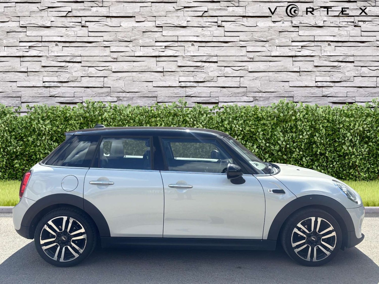 Used MINI Hatch 2018 for sale - 76362930: Photo 10