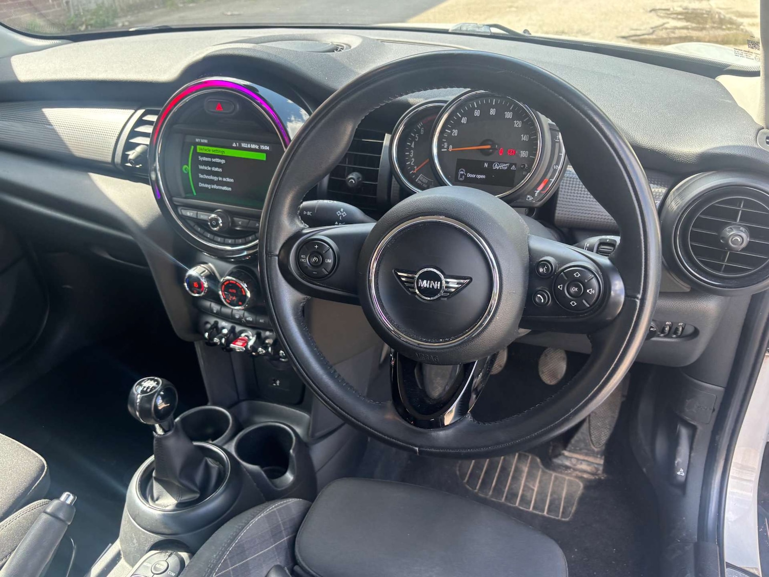 Used MINI Hatch 2018 for sale - 76362930: Photo 23