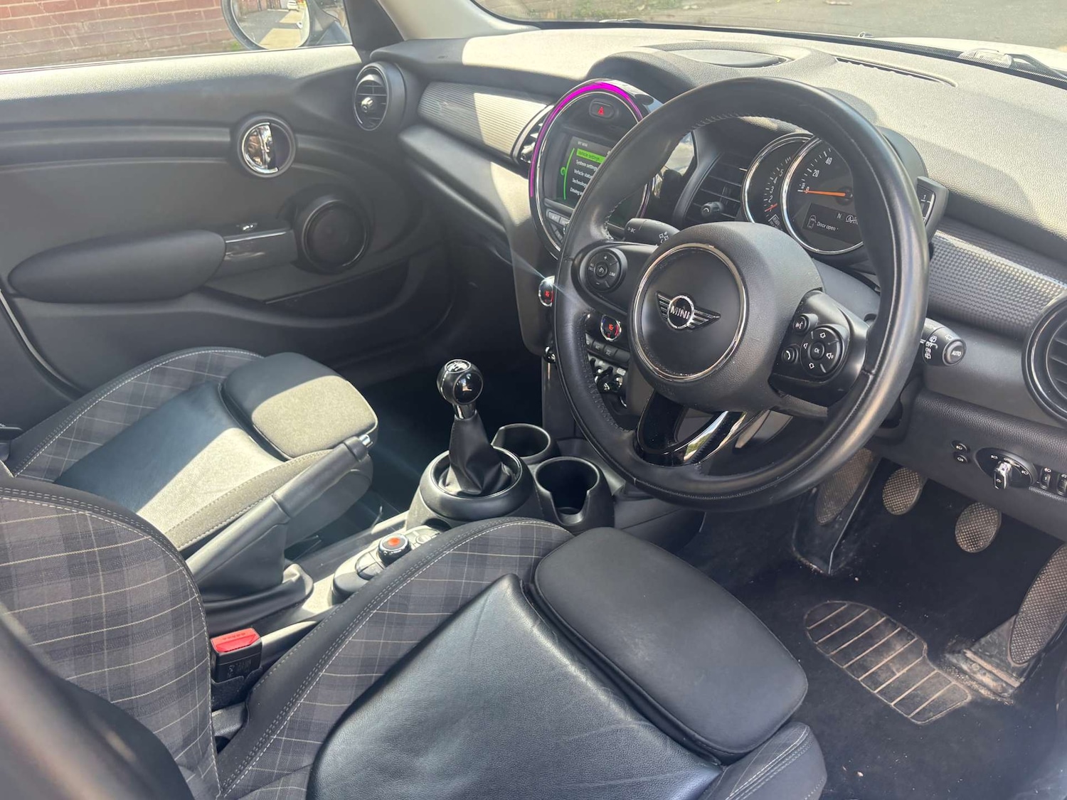 Used MINI Hatch 2018 for sale - 76362930: Photo 30