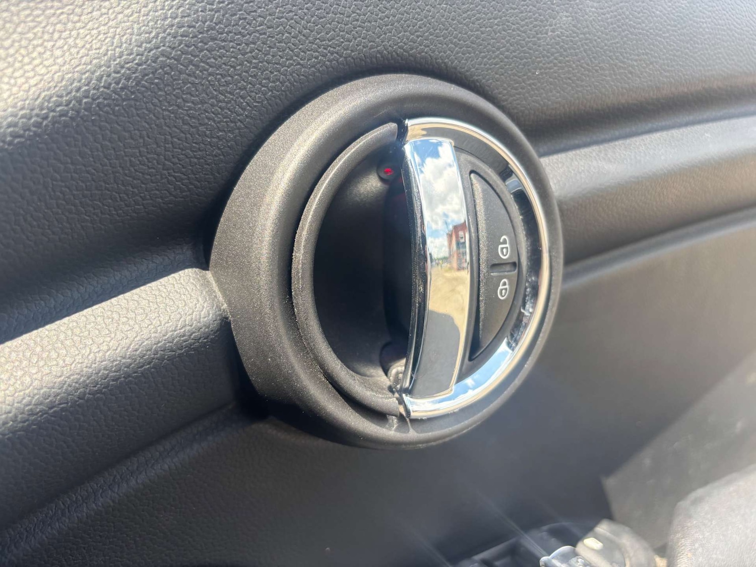 Used MINI Hatch 2018 for sale - 76362930: Photo 52