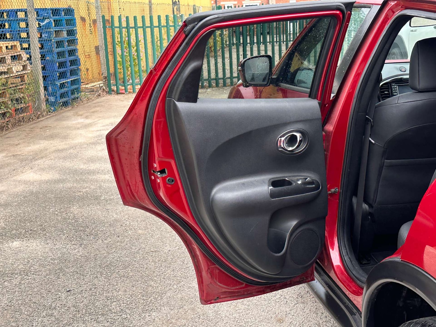 Used Nissan Juke 2016 for sale - 76362928: Photo 42