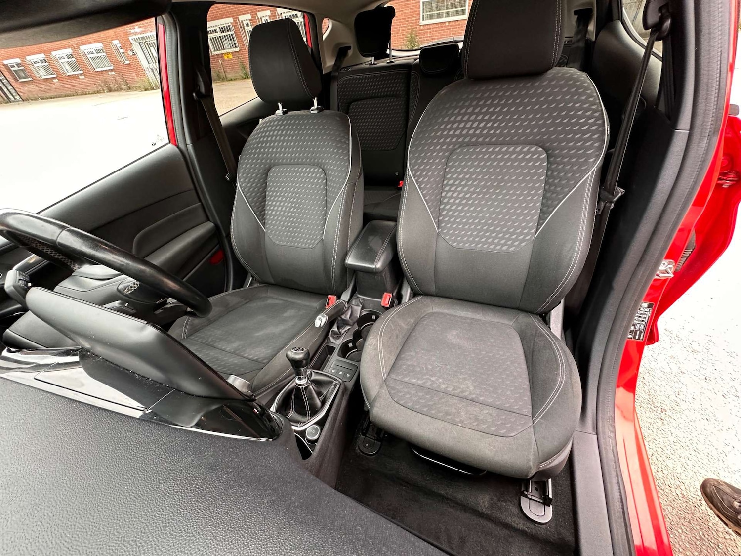 Used Ford Fiesta 2017 for sale - 76362932: Photo 27