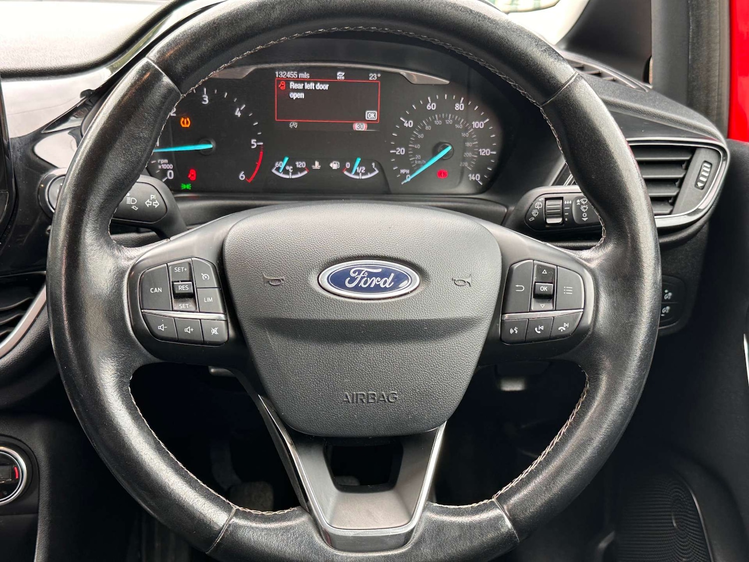 Used Ford Fiesta 2017 for sale - 76362932: Photo 35