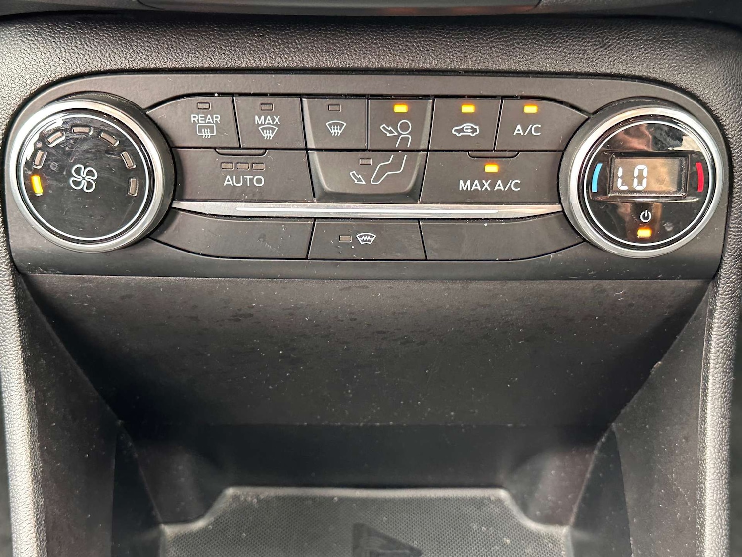 Used Ford Fiesta 2017 for sale - 76362932: Photo 37