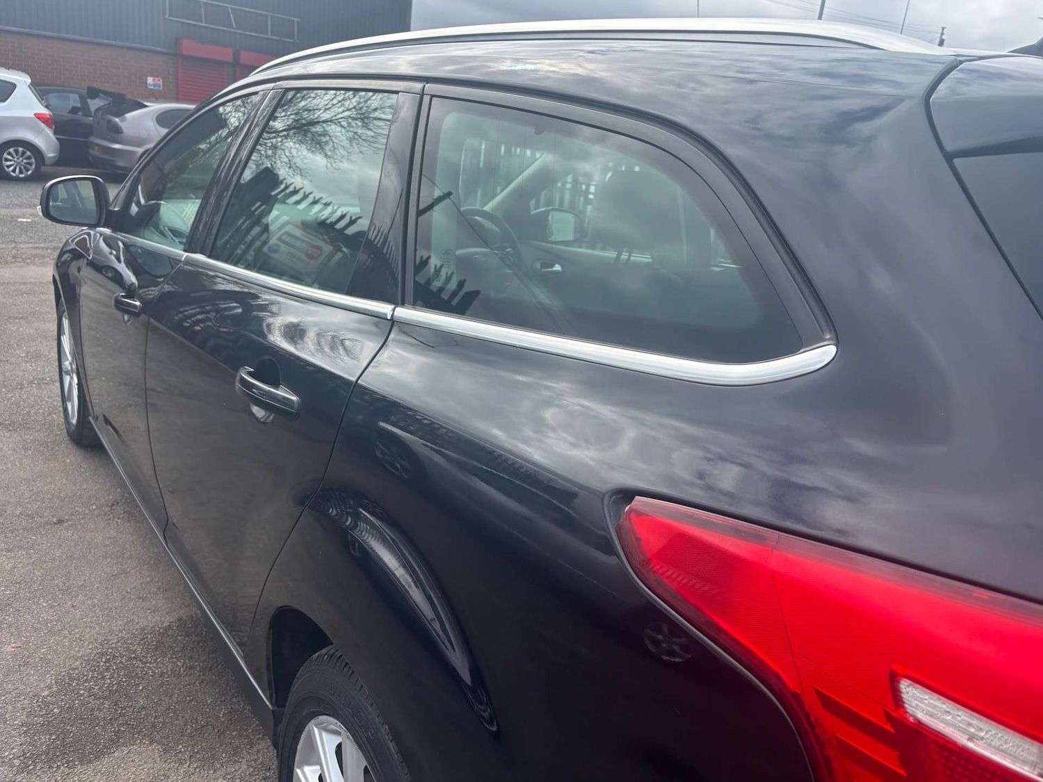 Used Ford Focus 2015 for sale - 76362931: Photo 12