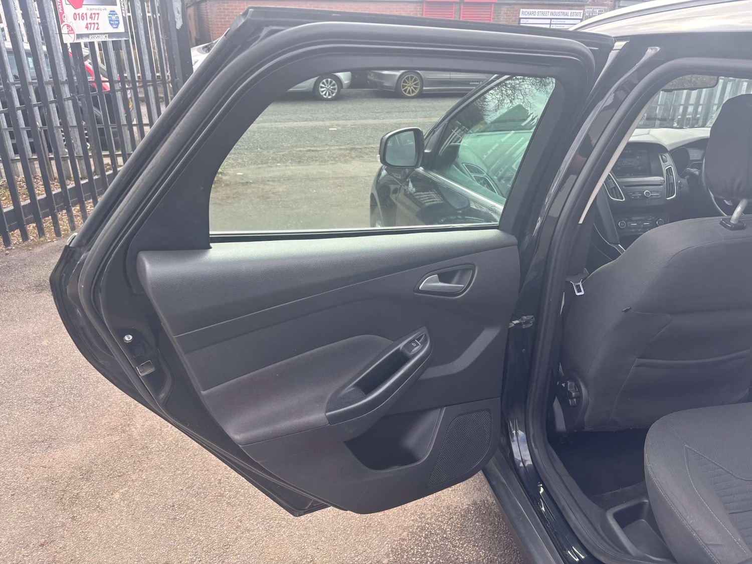 Used Ford Focus 2015 for sale - 76362931: Photo 35