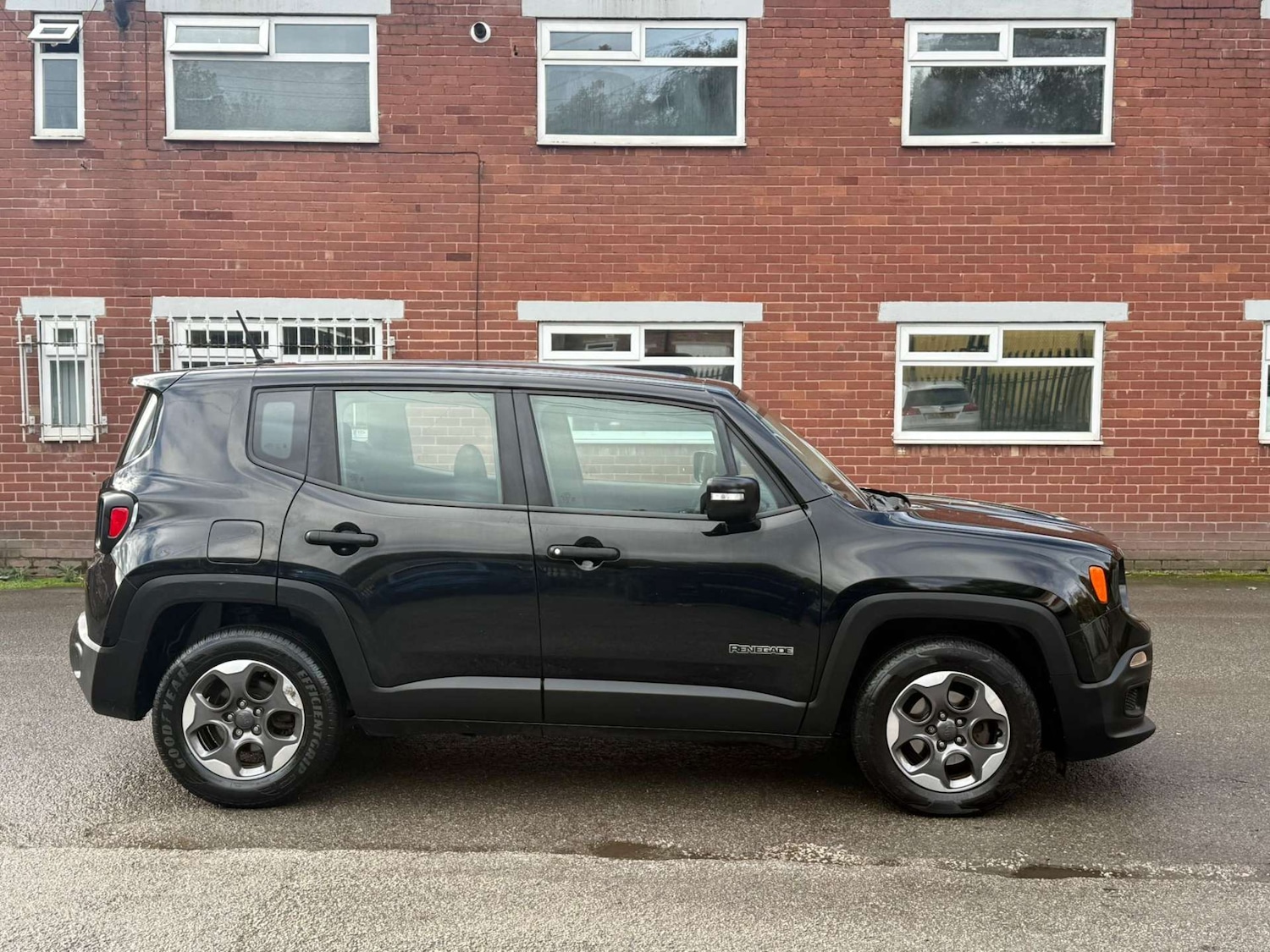 Used Jeep Renegade 2017 for sale - 76362938: Photo 6