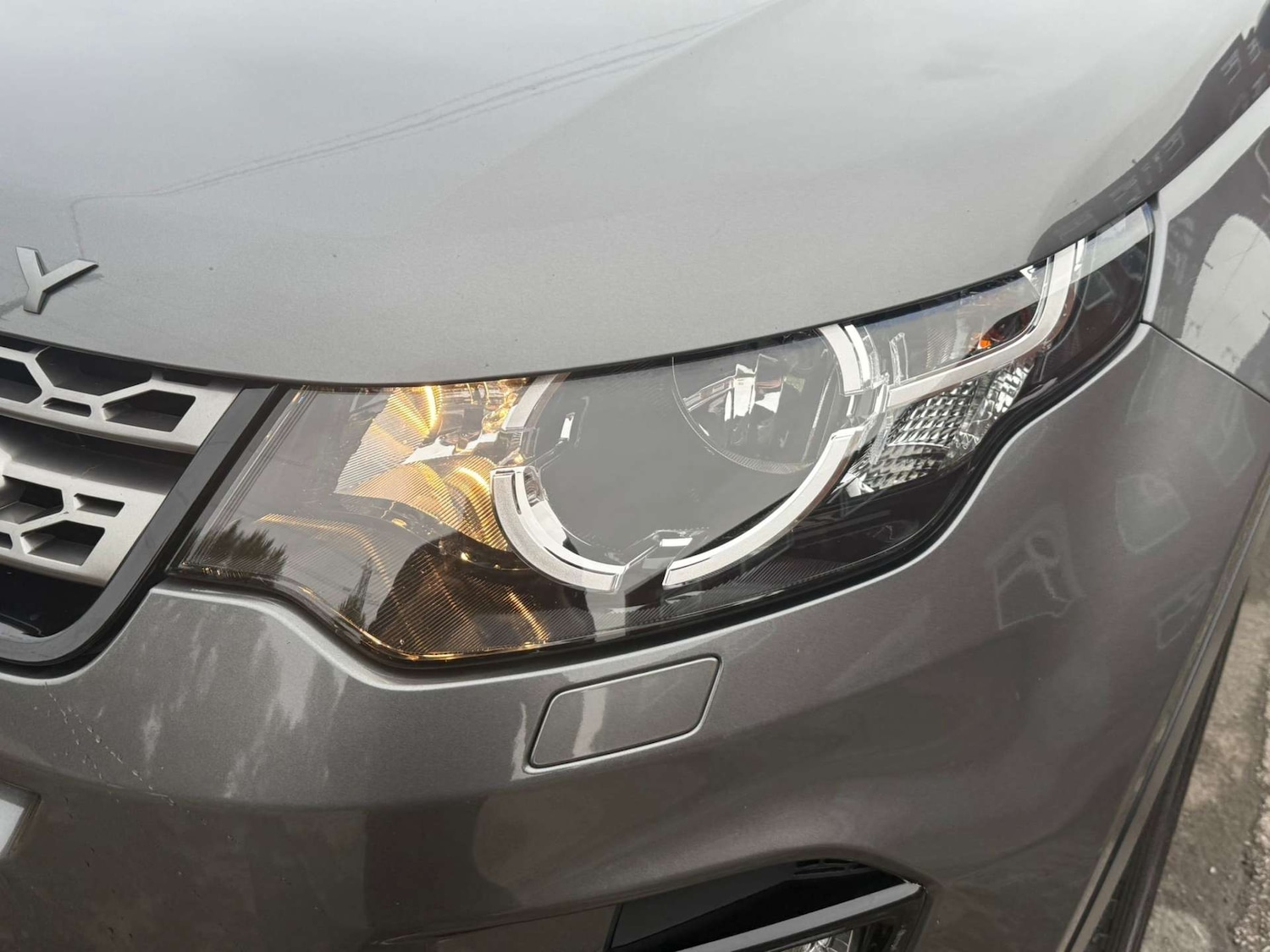 Used Land Rover Discovery Sport 2017 for sale - 76362937: Photo 12