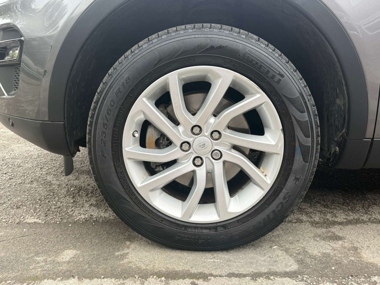 Used Land Rover Discovery Sport 2017 for sale - 76362937: Photo 15