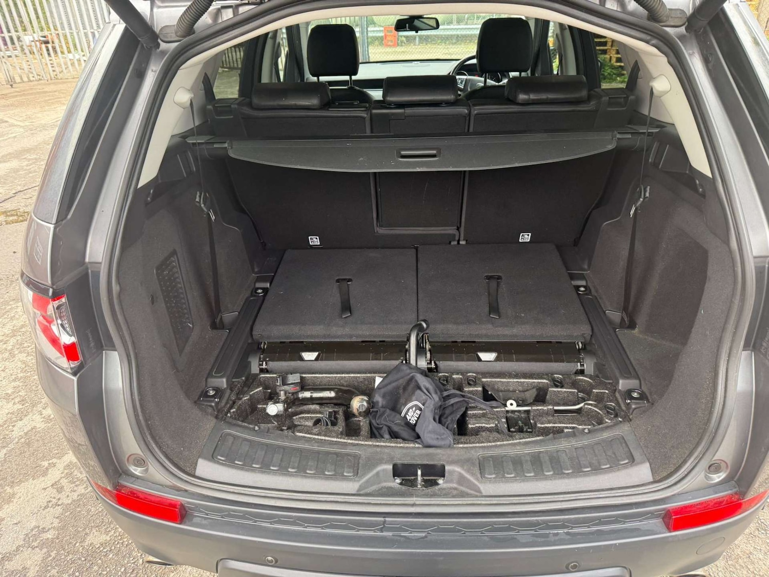 Used Land Rover Discovery Sport 2017 for sale - 76362937: Photo 31