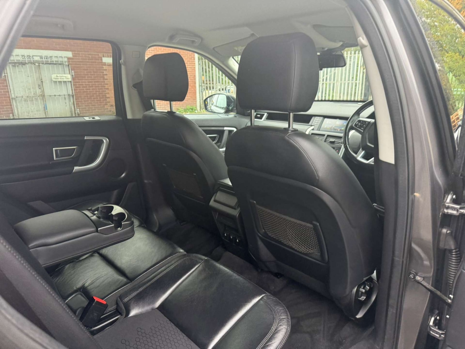 Used Land Rover Discovery Sport 2017 for sale - 76362937: Photo 33